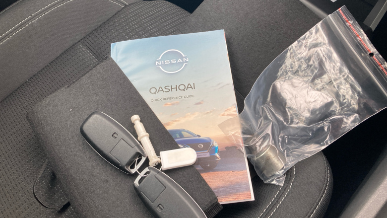 Nissan Qashqai 1.3 DiG-T MH Acenta Premium 5dr Petrol Hatchback